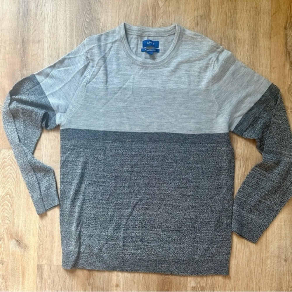 Apt. 9 Gray Colorblock Sweater